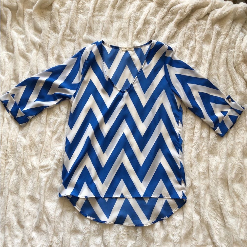Everly chevron 3/4 length shirt  🍀